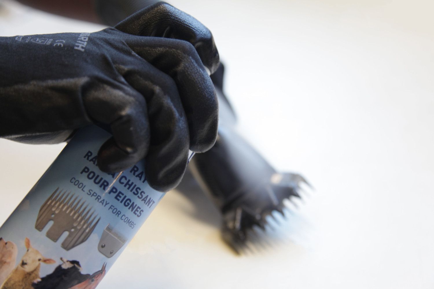 Spray rafraichissant pour peignes 500ml 