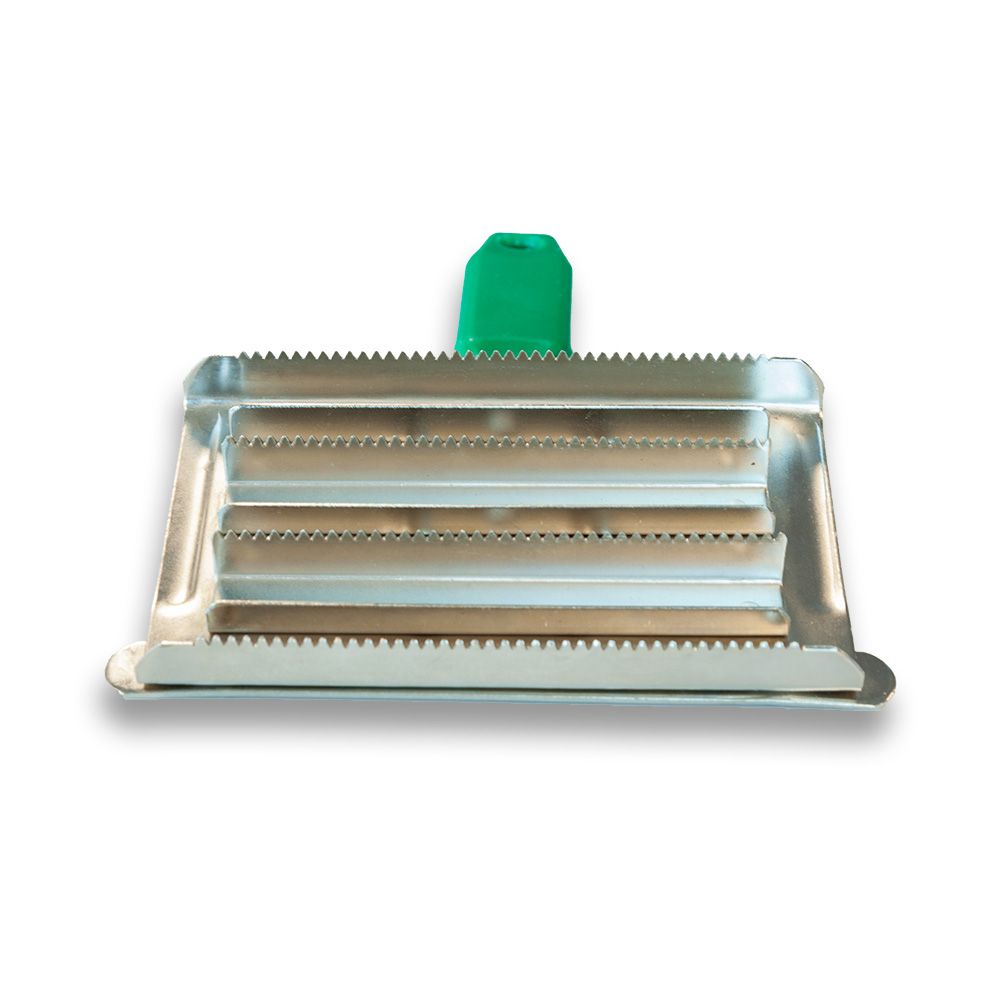 Etrille carrée corps plat pour bovins