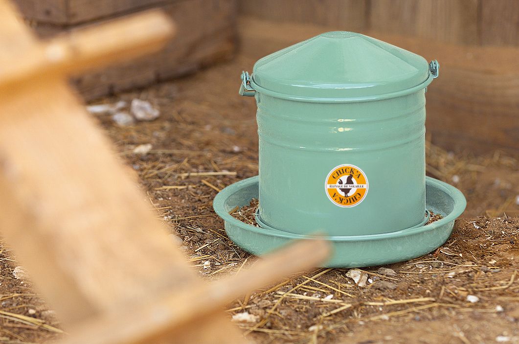 Nourrisseur trémie émaillé vert d’eau 3L - 4 poules