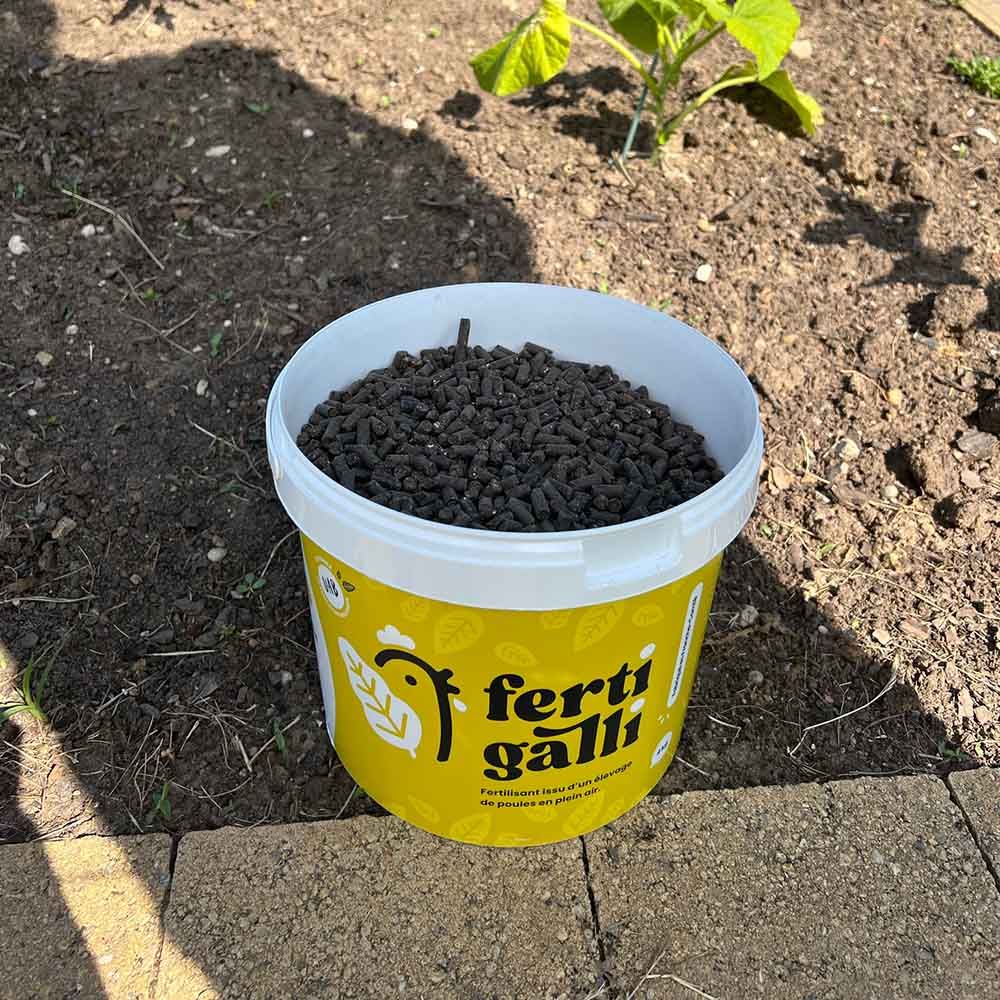 Fertilisant 100 % naturel fientes de poules 4 kg FERTIGALLI