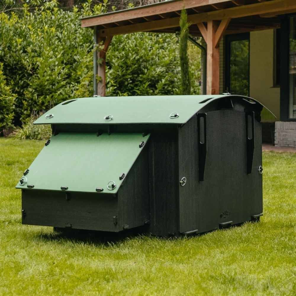 Poulailler recyclé au sol pour 8 à 15 poules modèle large NESTERA