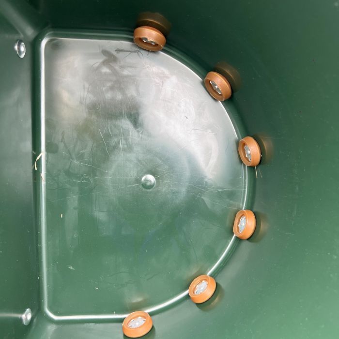 Seau agneau complet avec 6 tétines 12 L