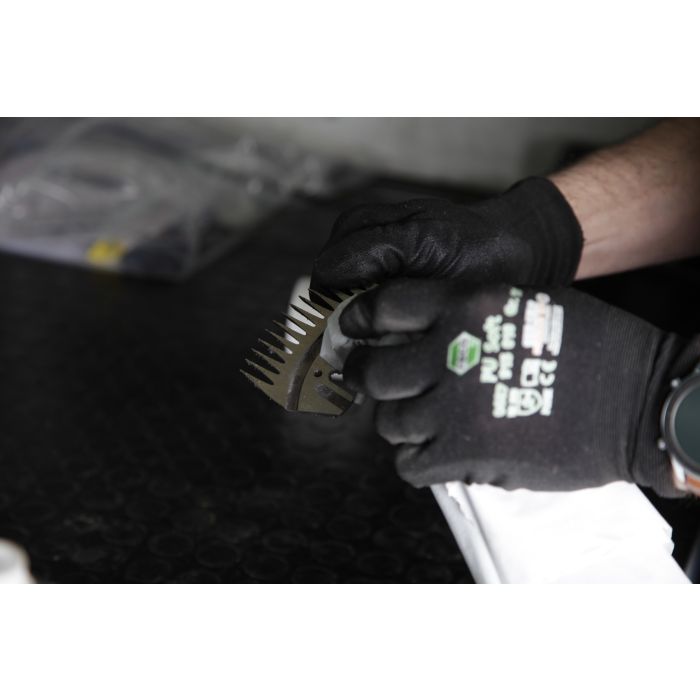 Affûtage de 8 jeux de peignes